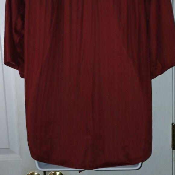 New York Laundry wine color tie front blouse top  Sz L  NWOT - Picture 7 of 9